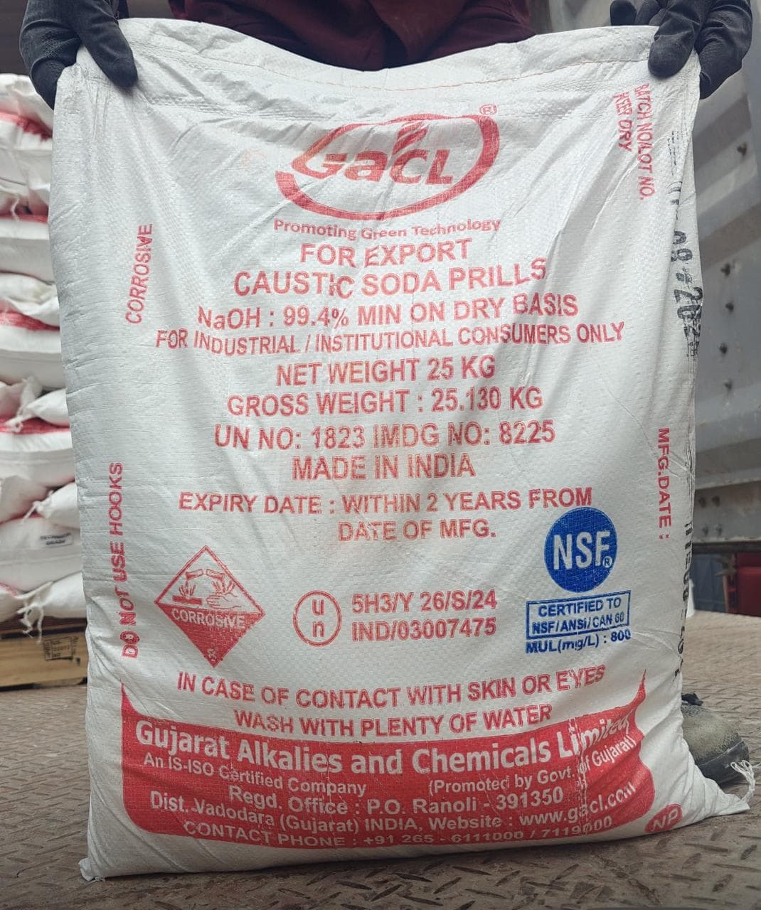 CAUSTIC SODA PRILLS
