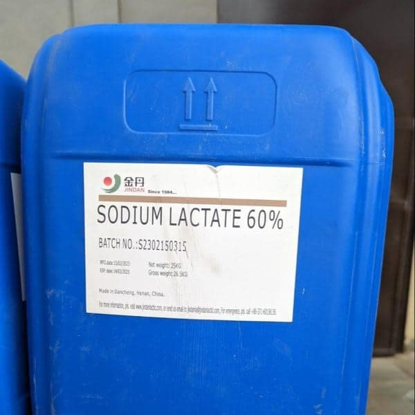 Blue 25 kg jerrican of sodium lactate 60%, made in Henan, China.
